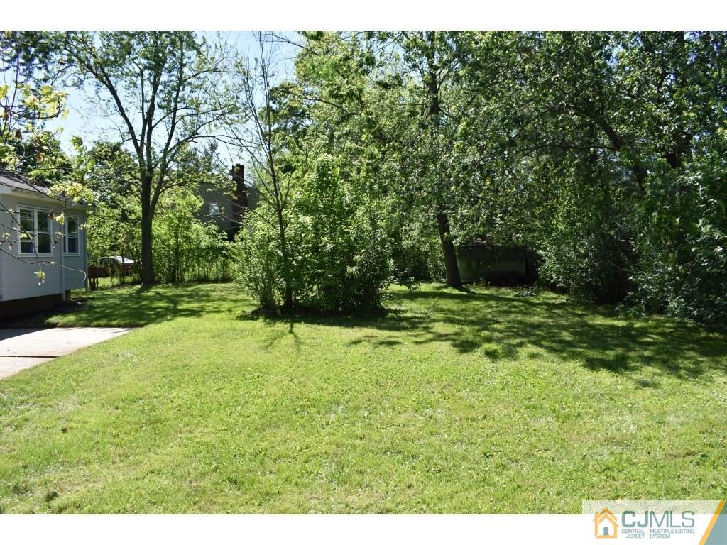 834 Inman Avenue Edison, NJ 08820 - Photo 10 of 20 Gallery Image 10