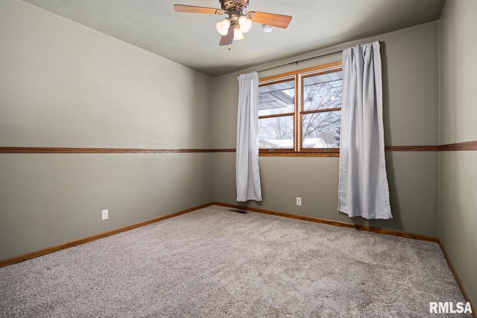 22071 Oak Street Morton, IL 61550 - Photo 21 of 37