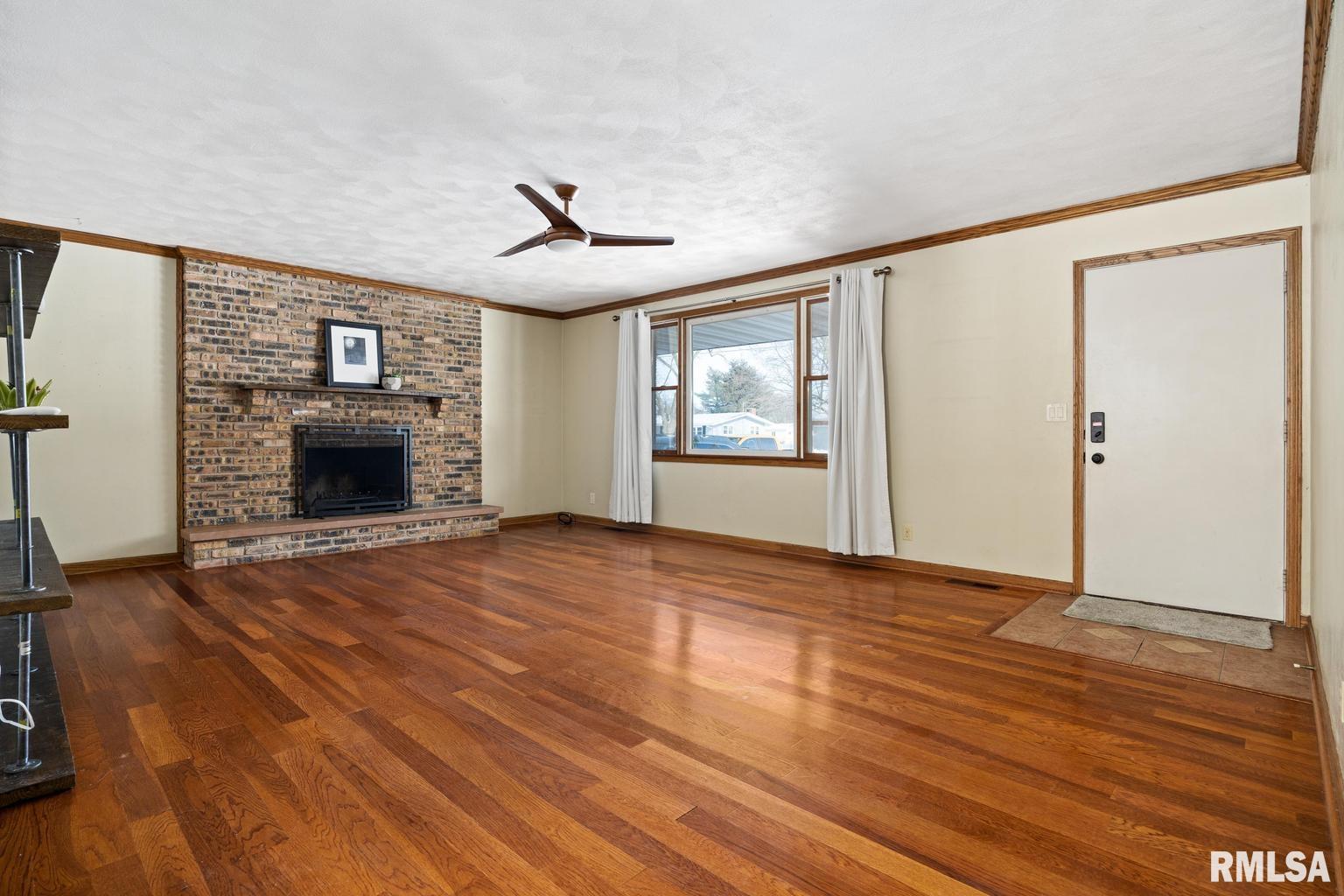 22071 Oak Street Morton, IL 61550 - Photo 6 of 37