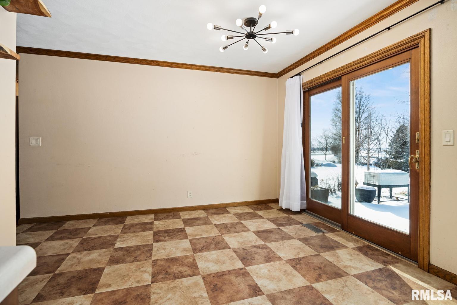 22071 Oak Street Morton, IL 61550 - Photo 10 of 37