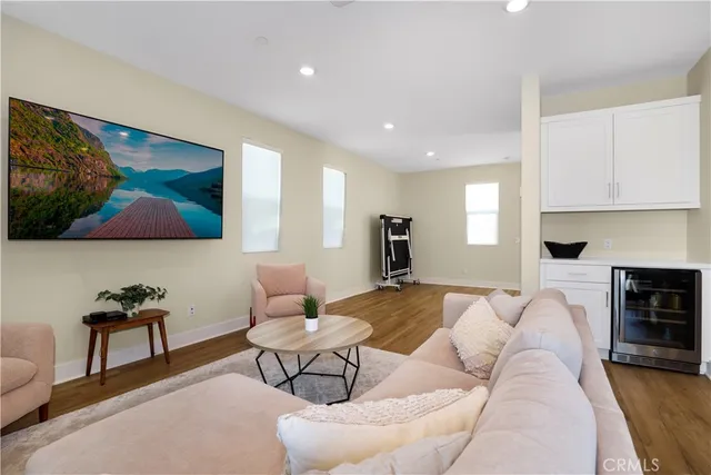 $919,000 | 27512 North Golden Currant Place, Valencia, CA 91381