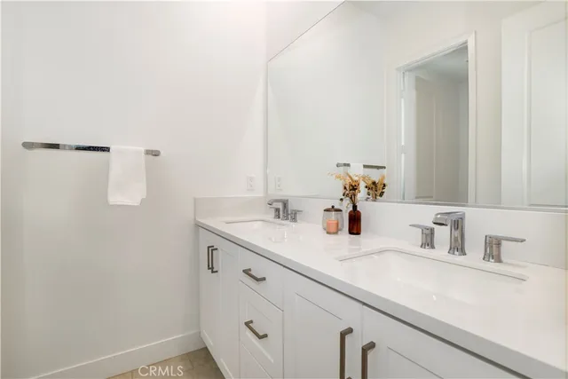 $919,000 | 27512 North Golden Currant Place, Valencia, CA 91381