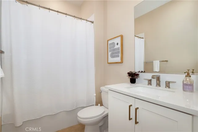 $919,000 | 27512 North Golden Currant Place, Valencia, CA 91381