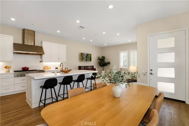 $919,000 | 27512 North Golden Currant Place, Valencia, CA 91381