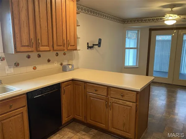$325,000 | 629 Christopher Lane, New Baden, IL 62265