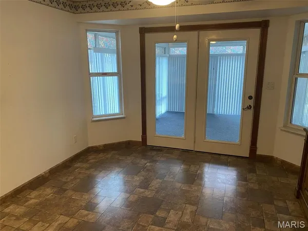 $325,000 | 629 Christopher Lane, New Baden, IL 62265