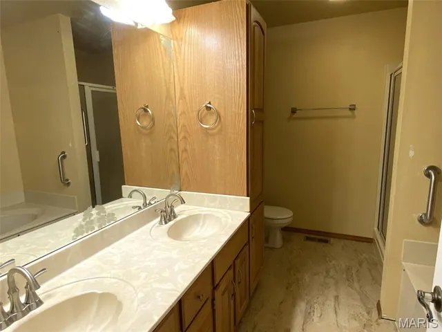 $325,000 | 629 Christopher Lane, New Baden, IL 62265