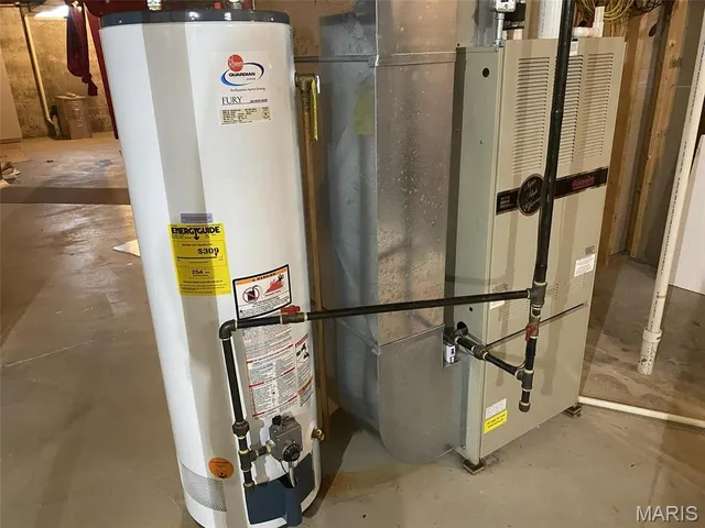 $325,000 | 629 Christopher Lane, New Baden, IL 62265