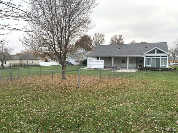 $325,000 | 629 Christopher Lane, New Baden, IL 62265