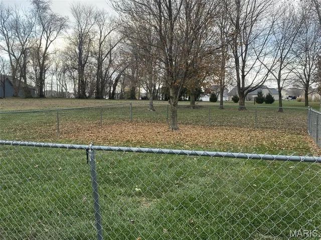 $325,000 | 629 Christopher Lane, New Baden, IL 62265