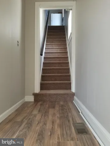 $300,000 | 30 South Broadway, Gloucester City, NJ 08030