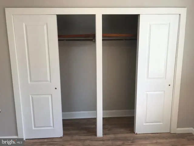 $300,000 | 30 South Broadway, Gloucester City, NJ 08030