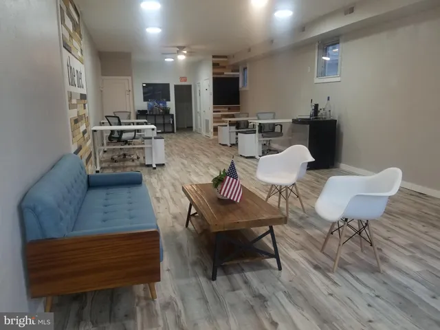 $300,000 | 30 South Broadway, Gloucester City, NJ 08030