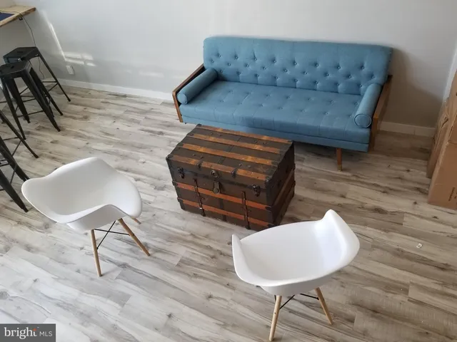 $300,000 | 30 South Broadway, Gloucester City, NJ 08030