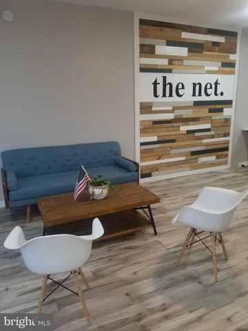 $300,000 | 30 South Broadway, Gloucester City, NJ 08030