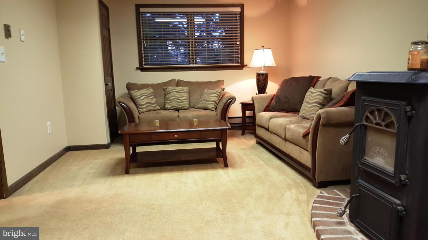 230 East Lexington Road Lititz, PA 17543 - Photo 14 of 33