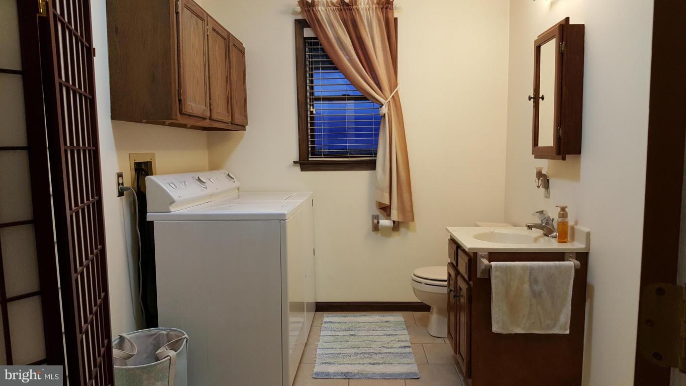 230 East Lexington Road Lititz, PA 17543 - Photo 17 of 33