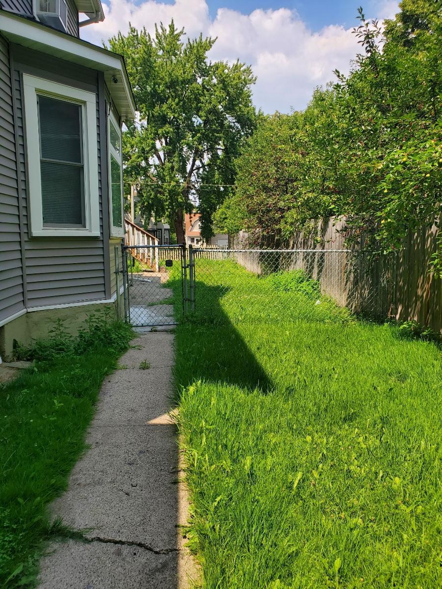 1133 Beech Street, Unit 1 St. Paul, MN 55106 - Photo 2 of 24