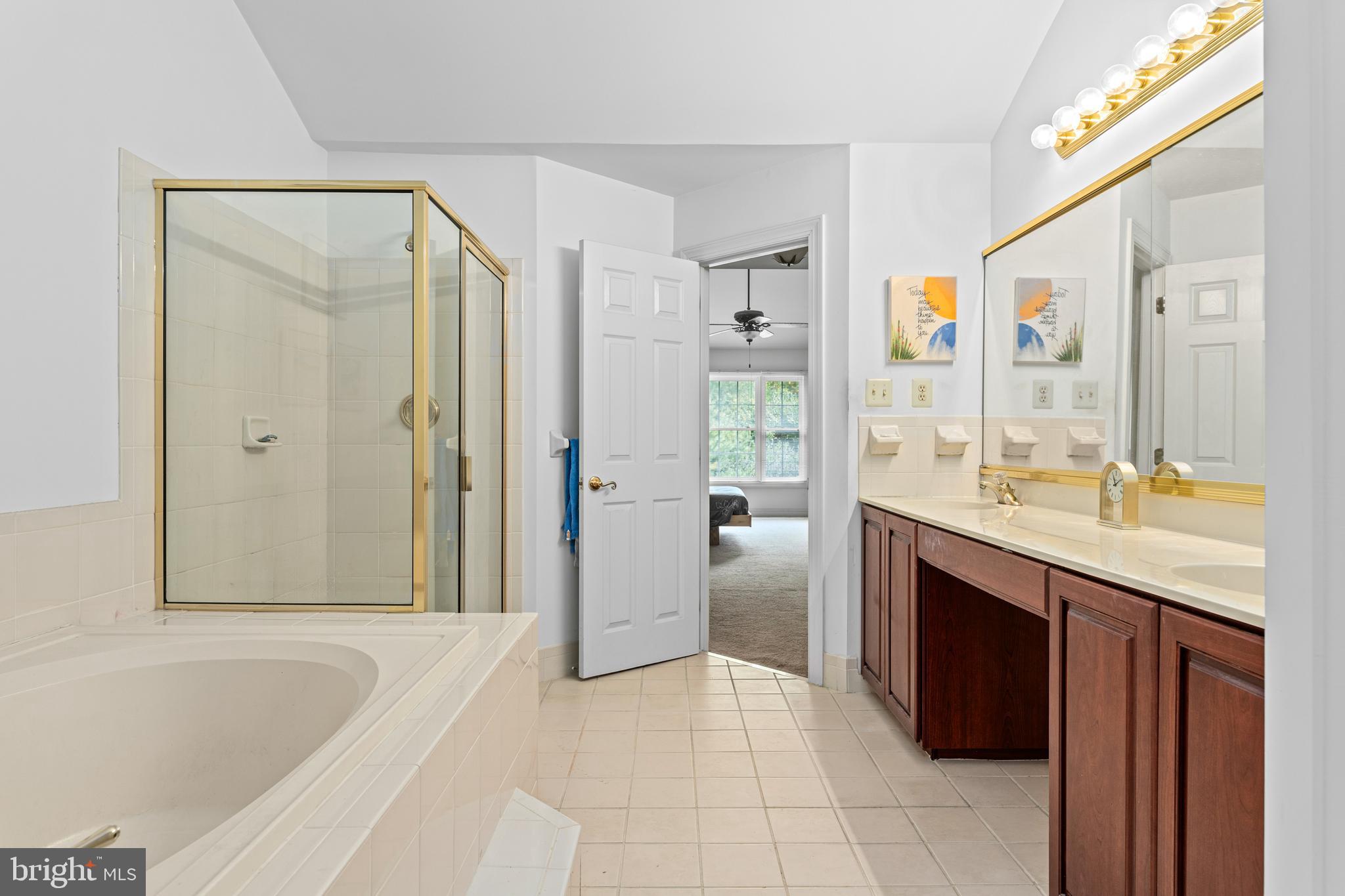 72 Granville Way Exton, PA 19341 - Photo 21 of 32 Primary Bathroom.