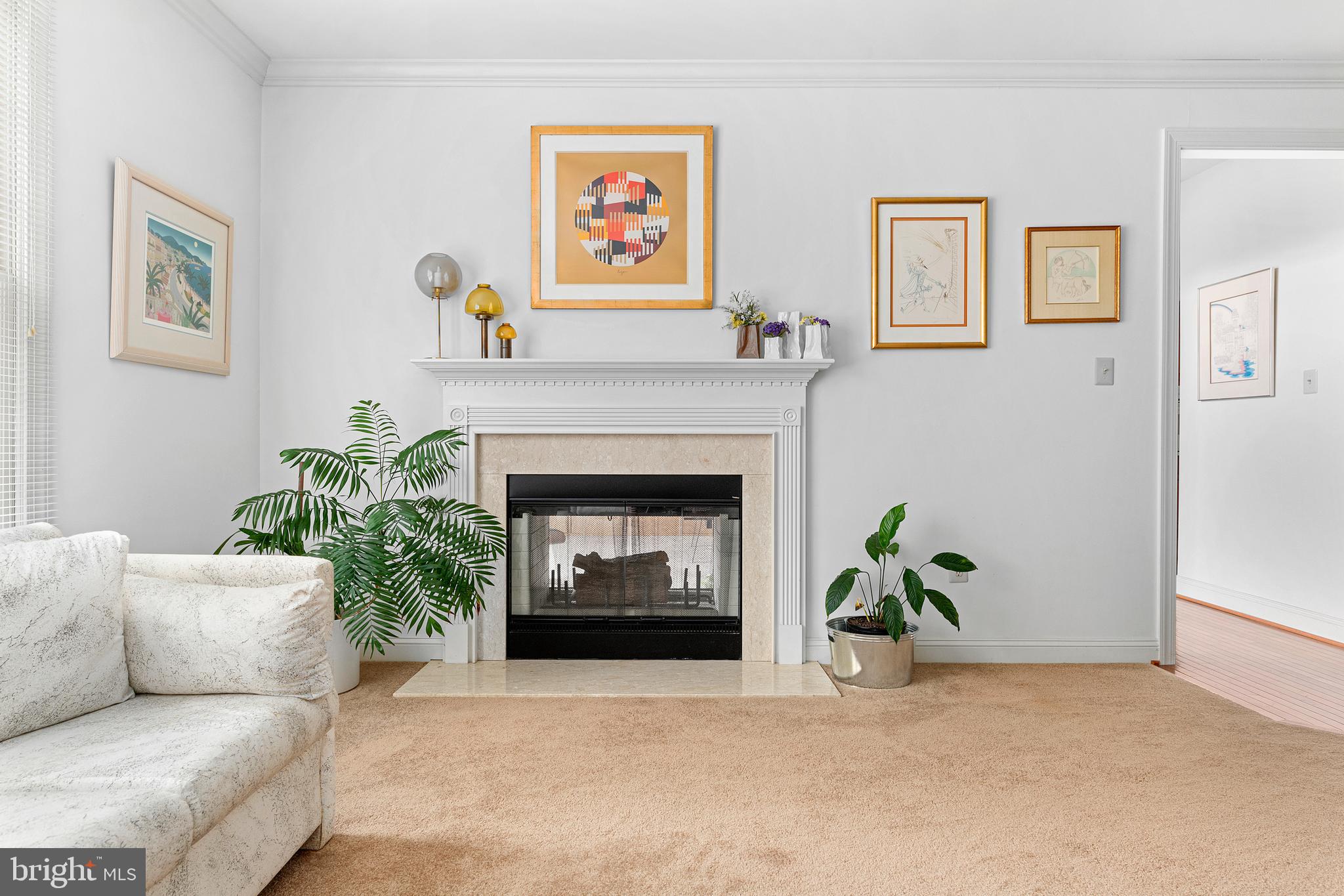 72 Granville Way Exton, PA 19341 - Photo 6 of 32 Living Room.
