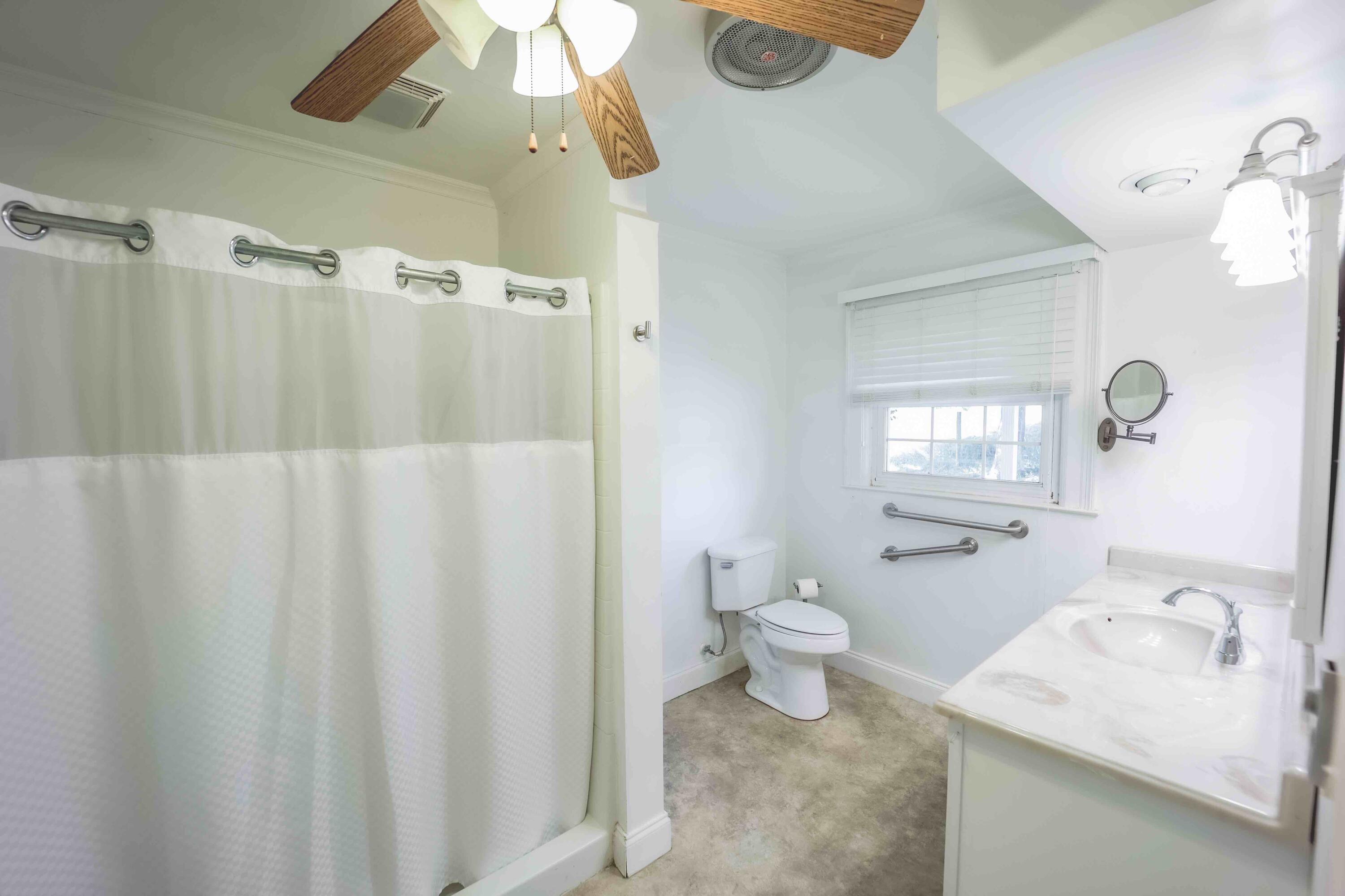 1685 Lexington Road Lancaster, KY 40444 - Photo 35 of 81 Primary bath