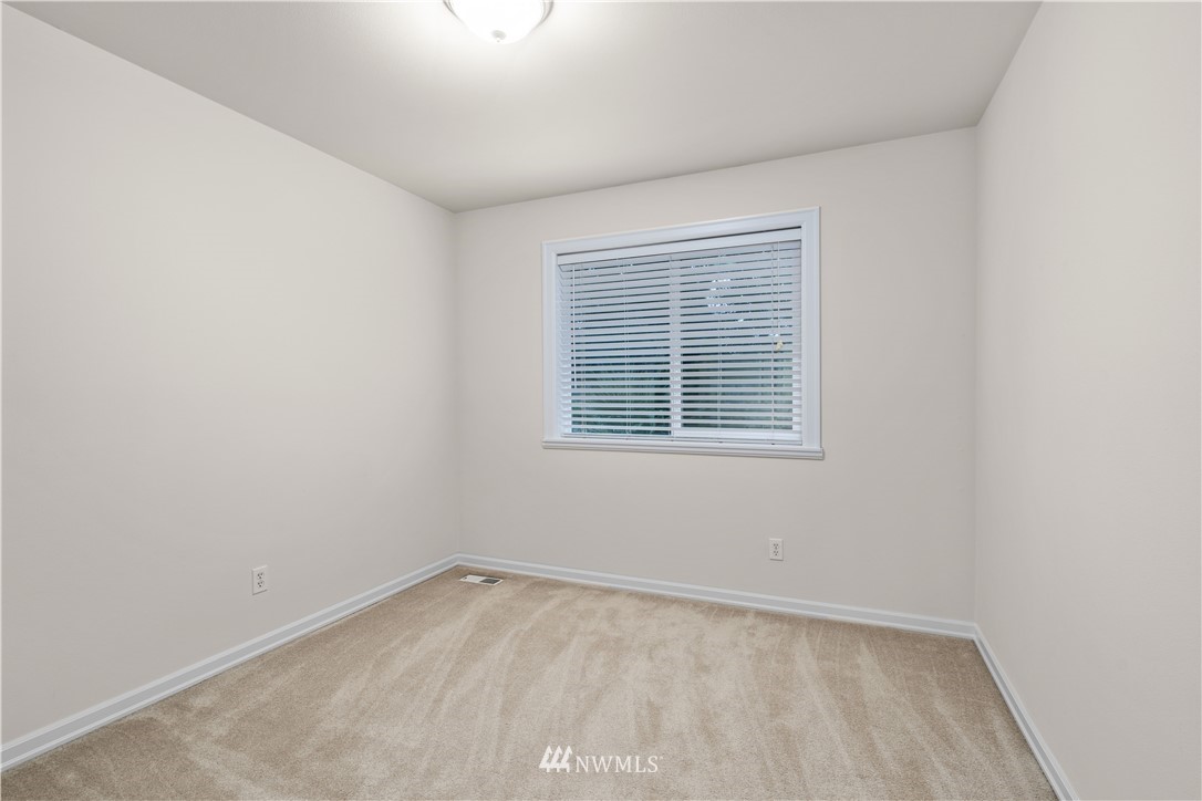 2516 Camas Avenue Northeast Renton, WA 98056 - Photo 22 of 25