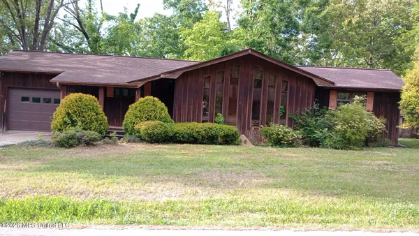 $240,000 | 101 Mary Ellen Drive, Ripley, MS 38663