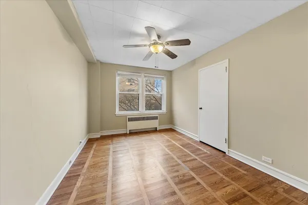 $179,000 | 1585 Ridge Avenue, Unit 502, Evanston, IL 60201