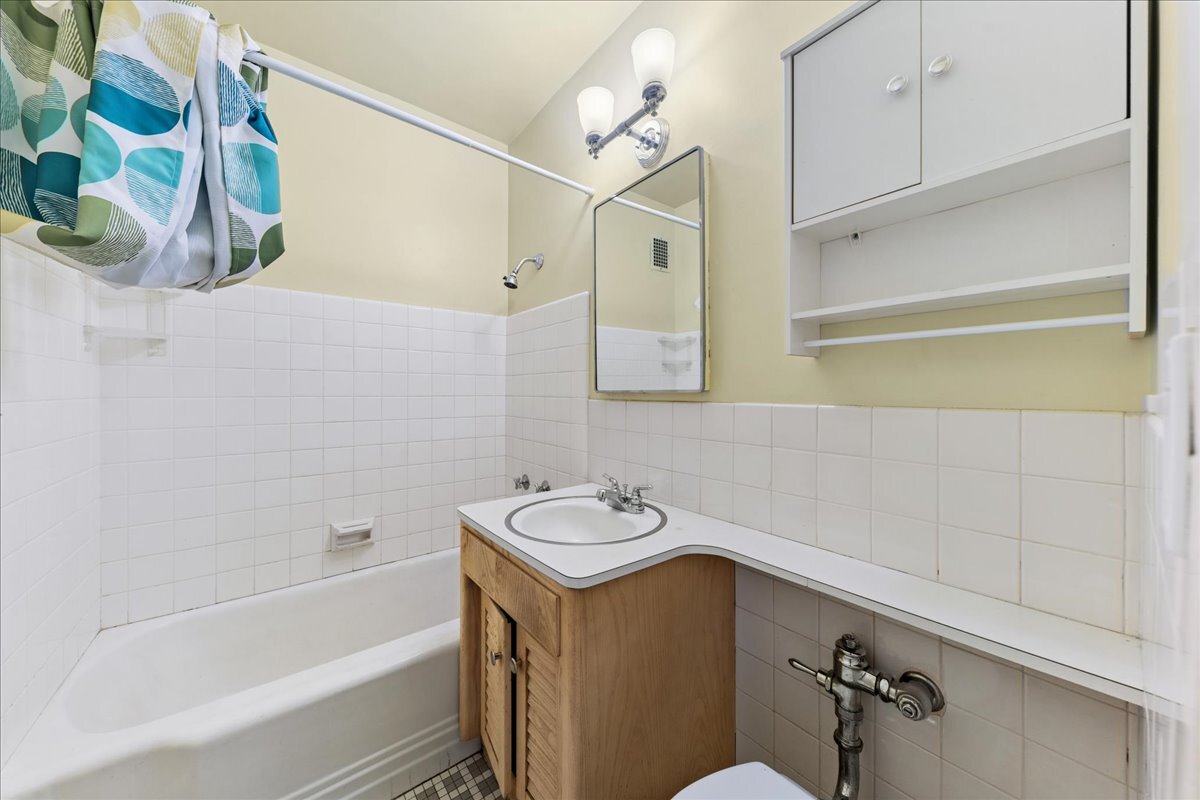 1585 Ridge Avenue, Unit 502 Evanston, IL 60201 - Photo 24 of 26