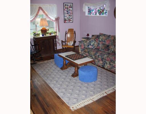 56 Burger Road Cheswick, PA 15024 - Photo 2 of 8 Living Room.