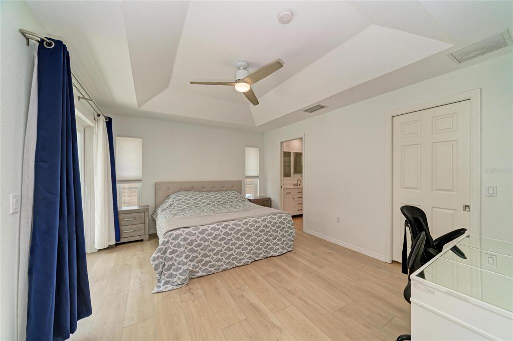 655 Missouri Road Venice, FL 34293 - Photo 11 of 27 Gallery Image 11