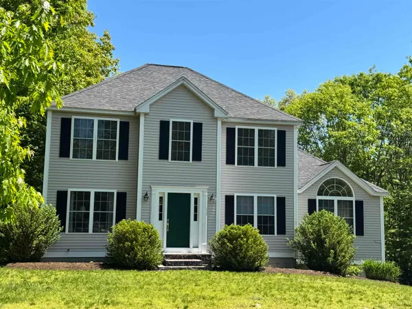 $585,000 | 80 Ridgetop Lane, Henniker, NH 03242