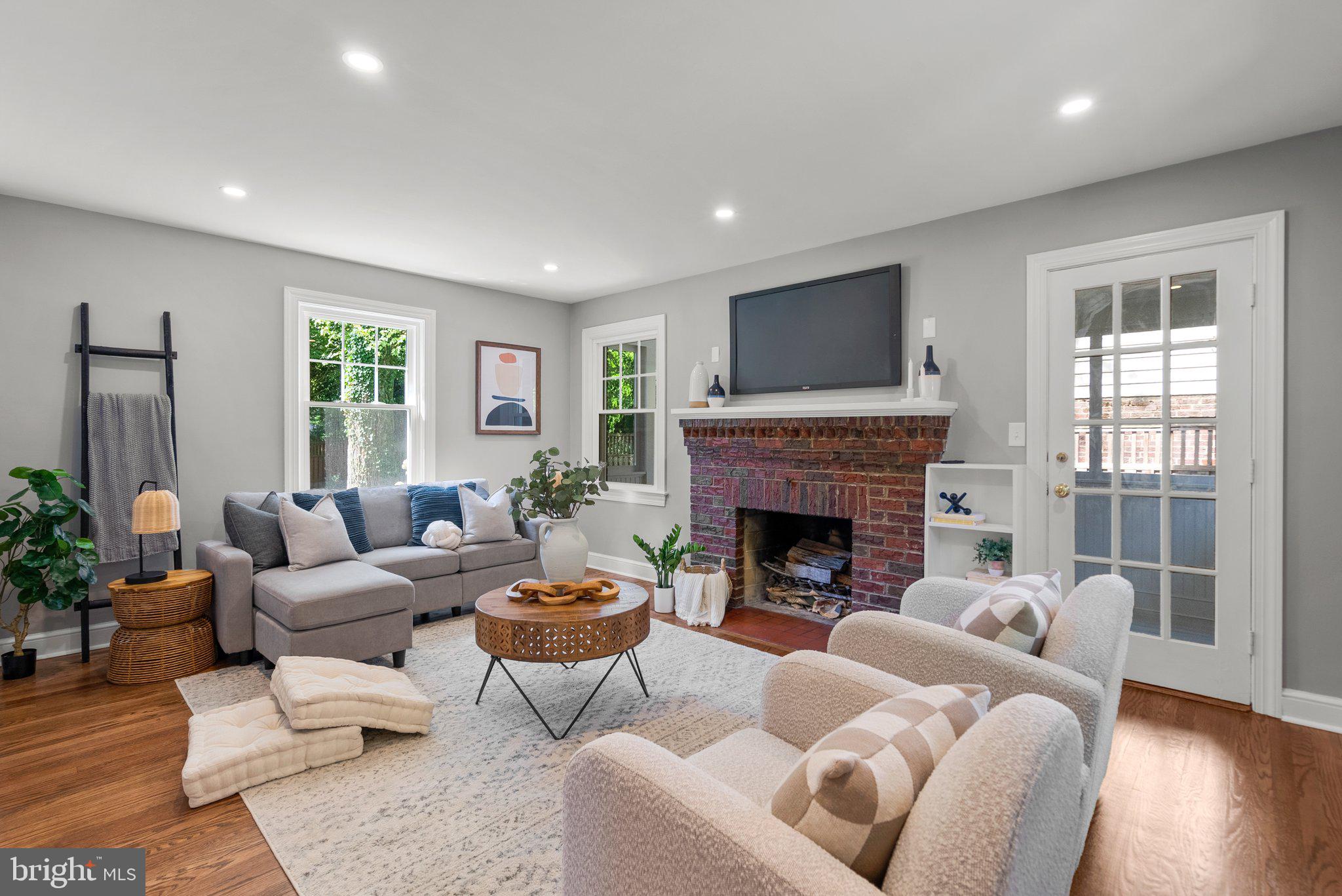 18 Franklin Avenue Silver Spring, MD 20901 - Photo 5 of 39 Gallery Image 5