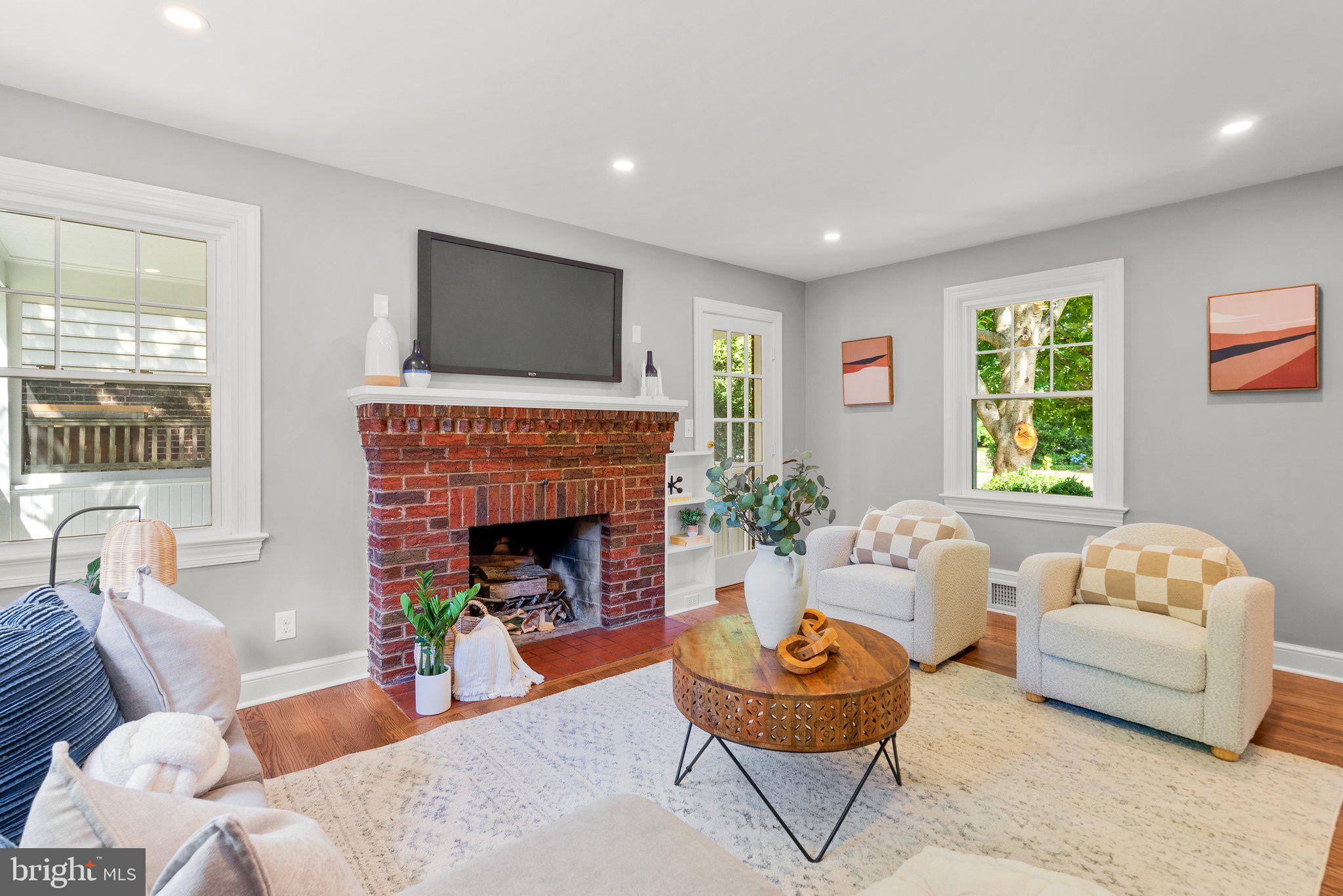 18 Franklin Avenue Silver Spring, MD 20901 - Photo 8 of 39 Gallery Image 8