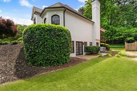 $1,150,000 | 9170 Nesbit Lakes Drive, Alpharetta, GA 30022