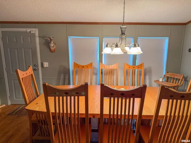 $300,000 | 661-bassett South 661-bassett S County Road, Unit 653K, Elizabethtown, IL 62931