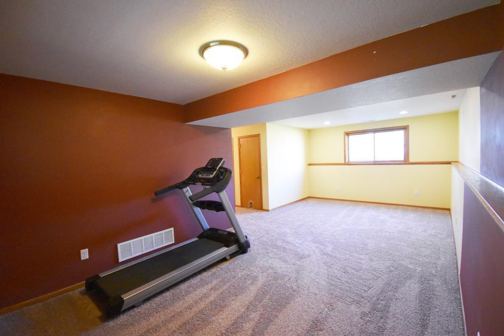 4844 11 Court Northwest Rochester, MN 55901 - Photo 24 of 37 Gallery Image 24