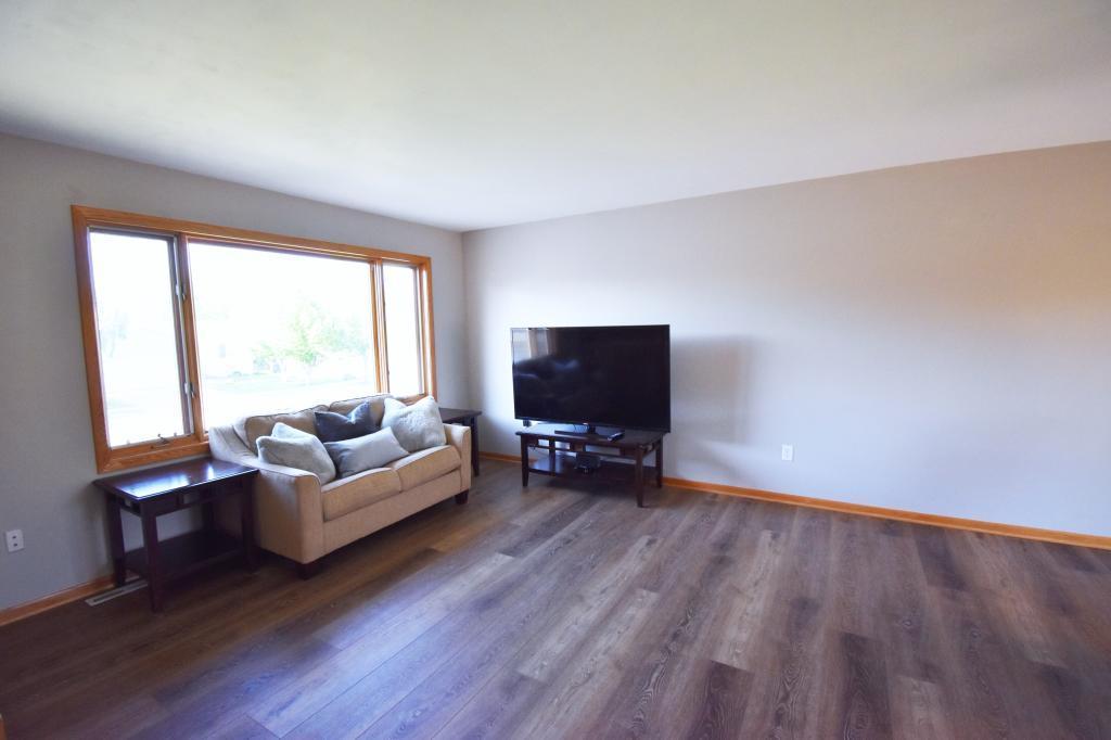4844 11 Court Northwest Rochester, MN 55901 - Photo 7 of 37 Gallery Image 7