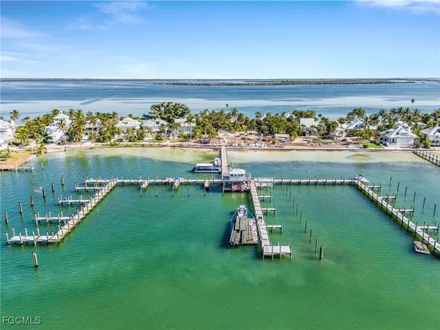 $1,750,000 | 115 Useppa Island, Bokeelia, FL 33922