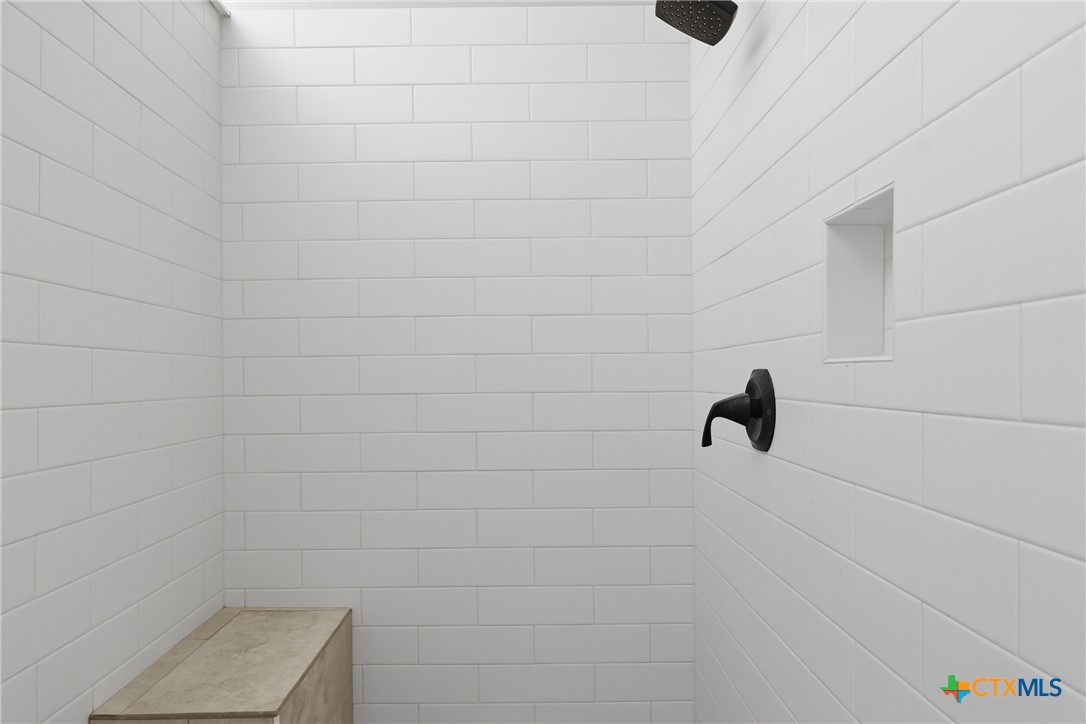 457-459 Buentello Road Victoria, TX 77905 - Photo 22 of 35 a bathroom with a shower