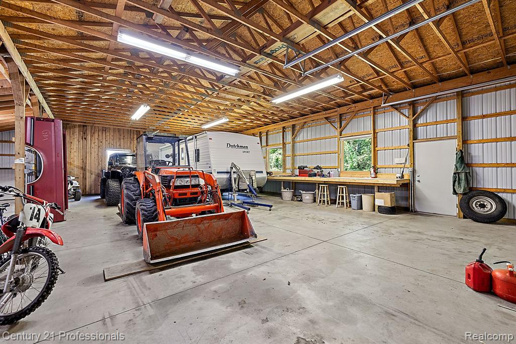2989 Gardner Road Oxford, MI 48371 - Photo 60 of 69