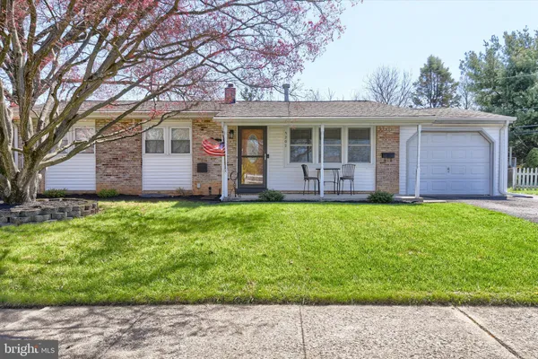 $310,000 | 5202 Royal Drive, Mechanicsburg, PA 17055