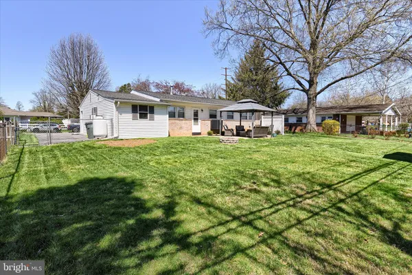 $310,000 | 5202 Royal Drive, Mechanicsburg, PA 17055
