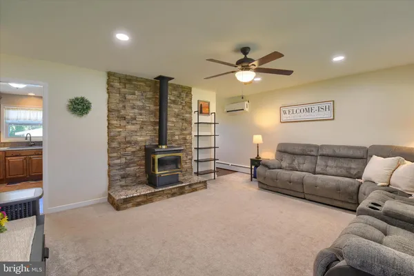 $310,000 | 5202 Royal Drive, Mechanicsburg, PA 17055