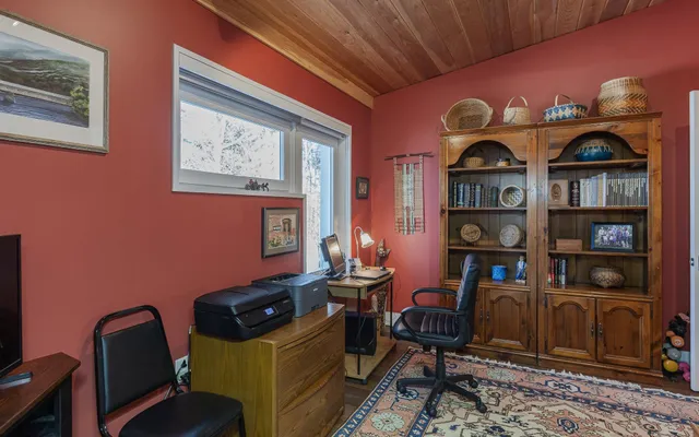 $690,000 | 101 Wentworth Road, Walpole, NH 03608