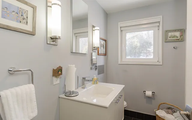 $690,000 | 101 Wentworth Road, Walpole, NH 03608