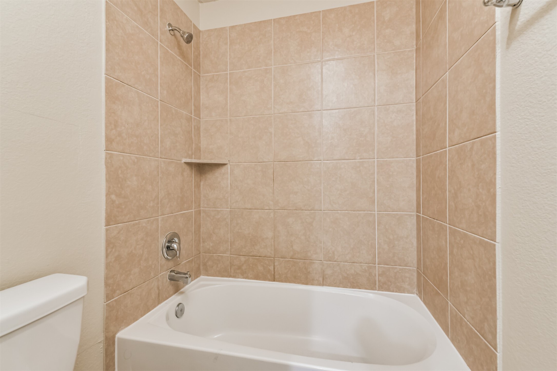 12638 Silver Winter Trail Houston, TX 77014 - Photo 18 of 35 Shower/Tub Combination in the Second Floor Bathroom!