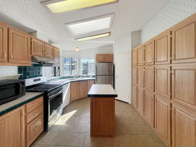 $120,000 | 450 East Bradley Avenue, Unit 127, El Cajon, CA 92021