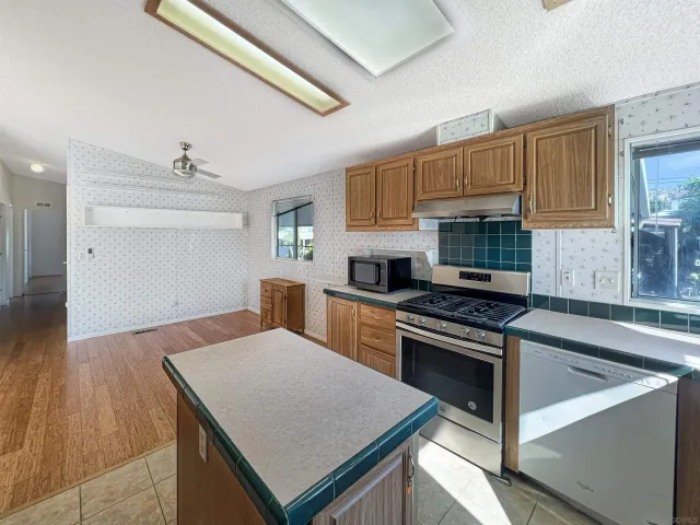 $120,000 | 450 East Bradley Avenue, Unit 127, El Cajon, CA 92021