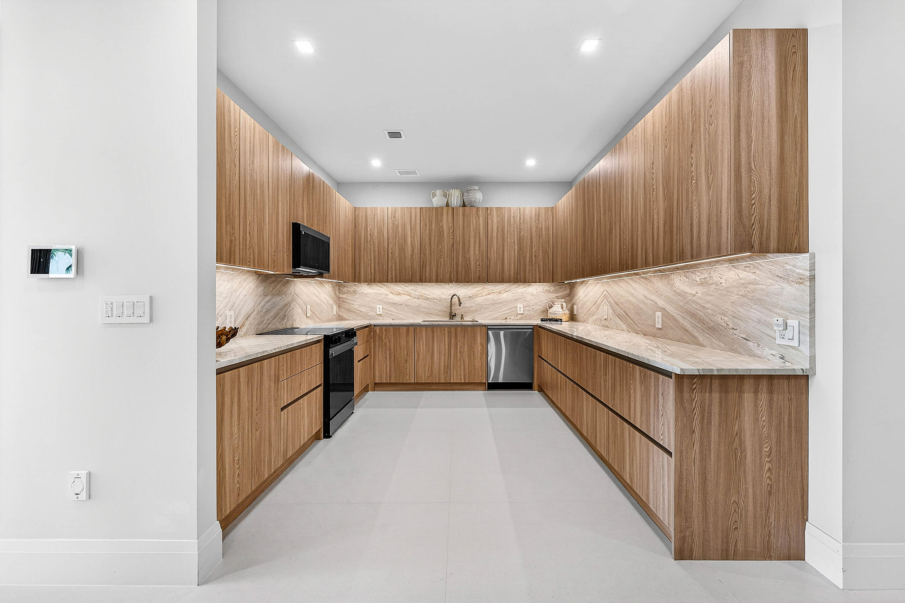 17699 Lake Estates Drive Boca Raton, FL 33496 - Photo 38 of 92 032-17699LakeEstatesDrive-BocaRaton-FL-3